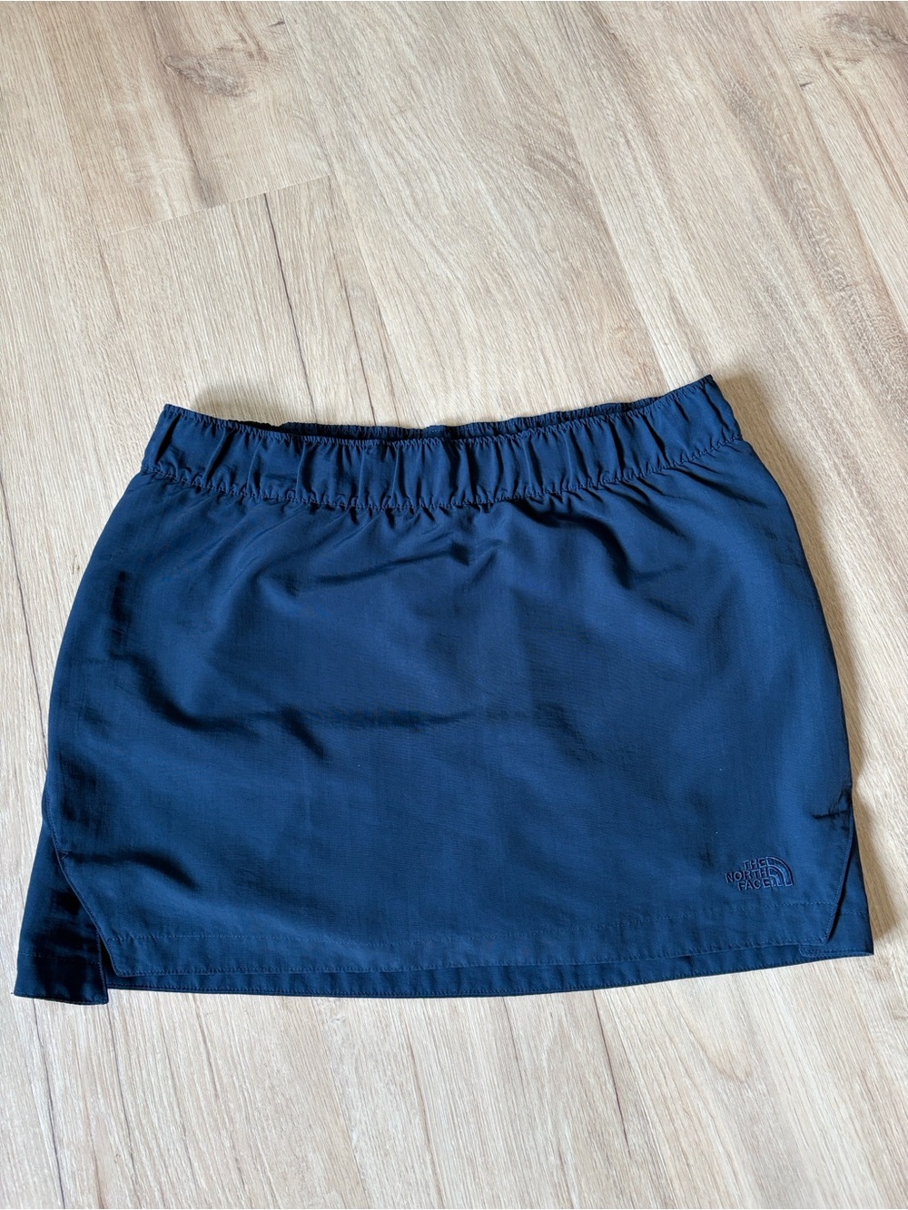 The North Face || Never Stop Wearing Skort || Navy Blue Medium || EUC